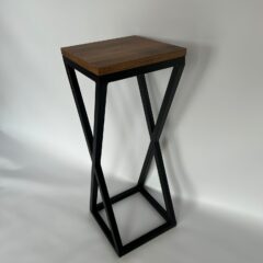 Stojak na kwiaty z ramą X